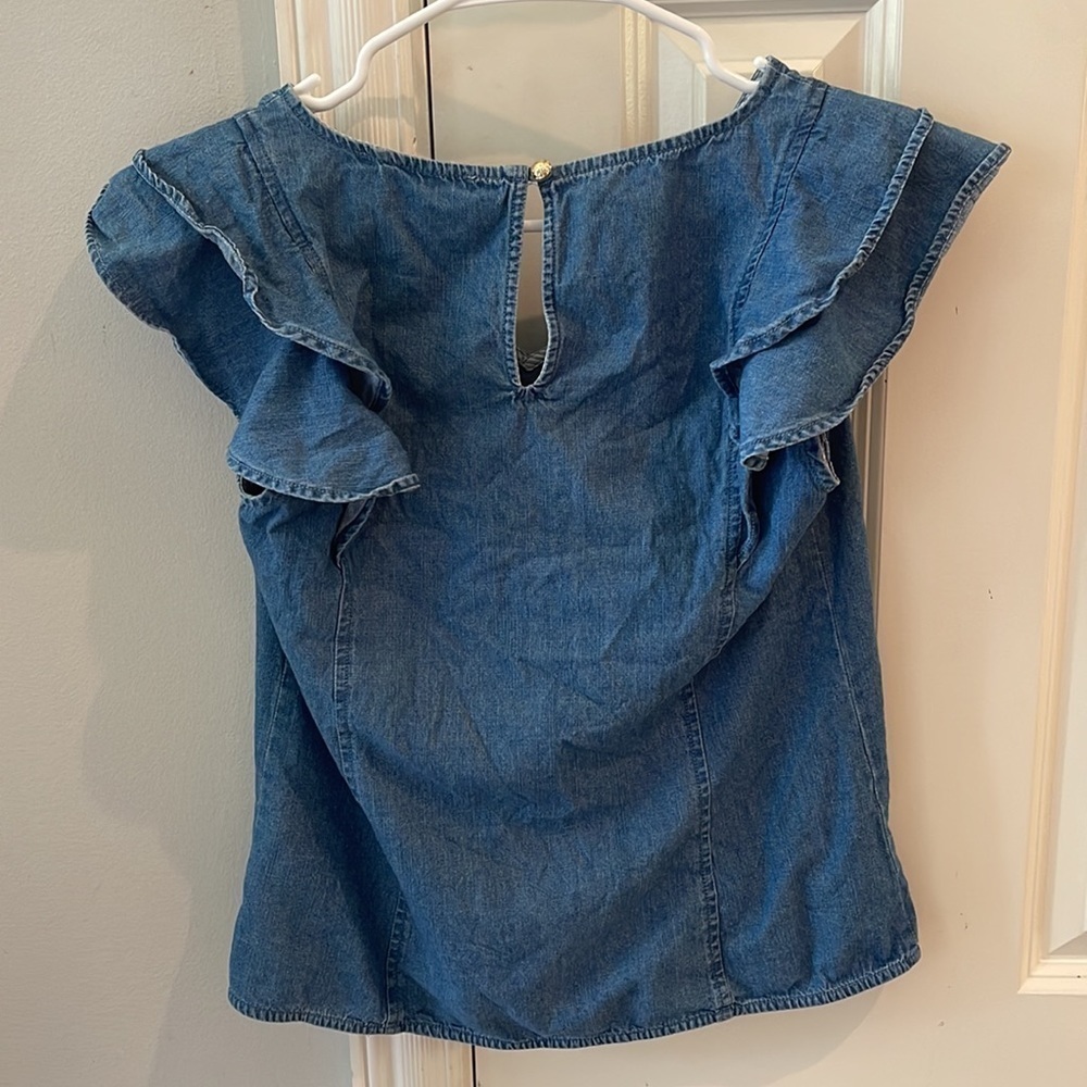 𝅺draper James casual chambray ruffle denim top. Size 2 - Picture 5 of 5
